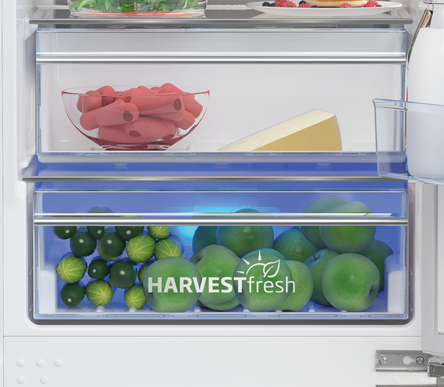 BCNA275E4FN: Integrated Fridge Freezer (Freezer Bottom, 54 cm)